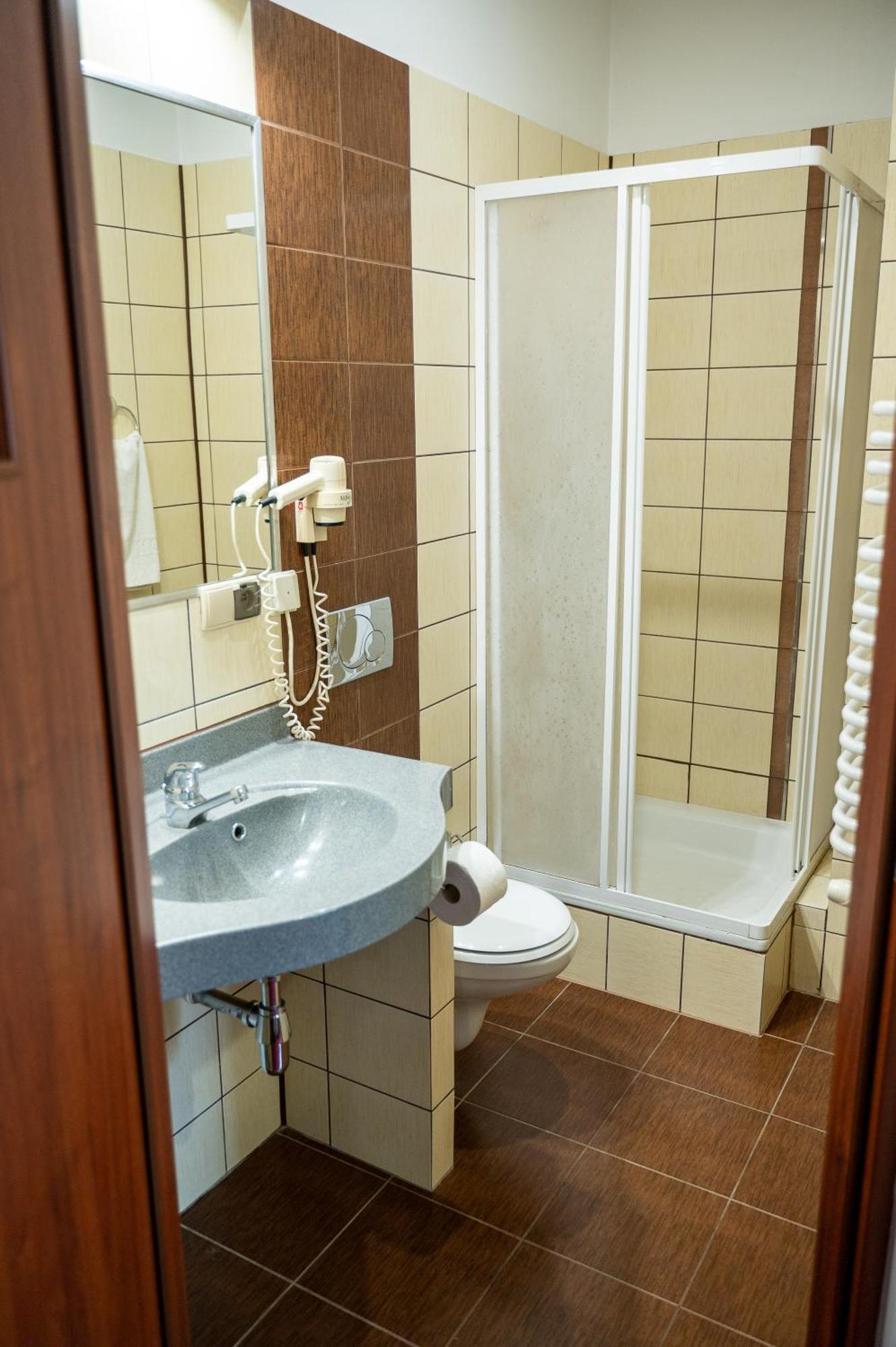 Dwor Wapowce Hotell Exteriör bild