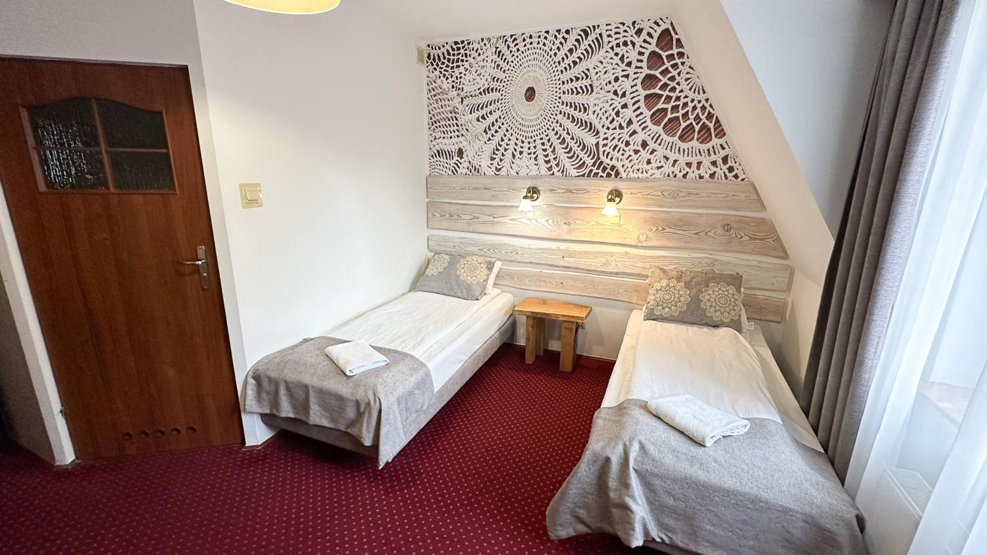 Dwor Wapowce Hotell Exteriör bild