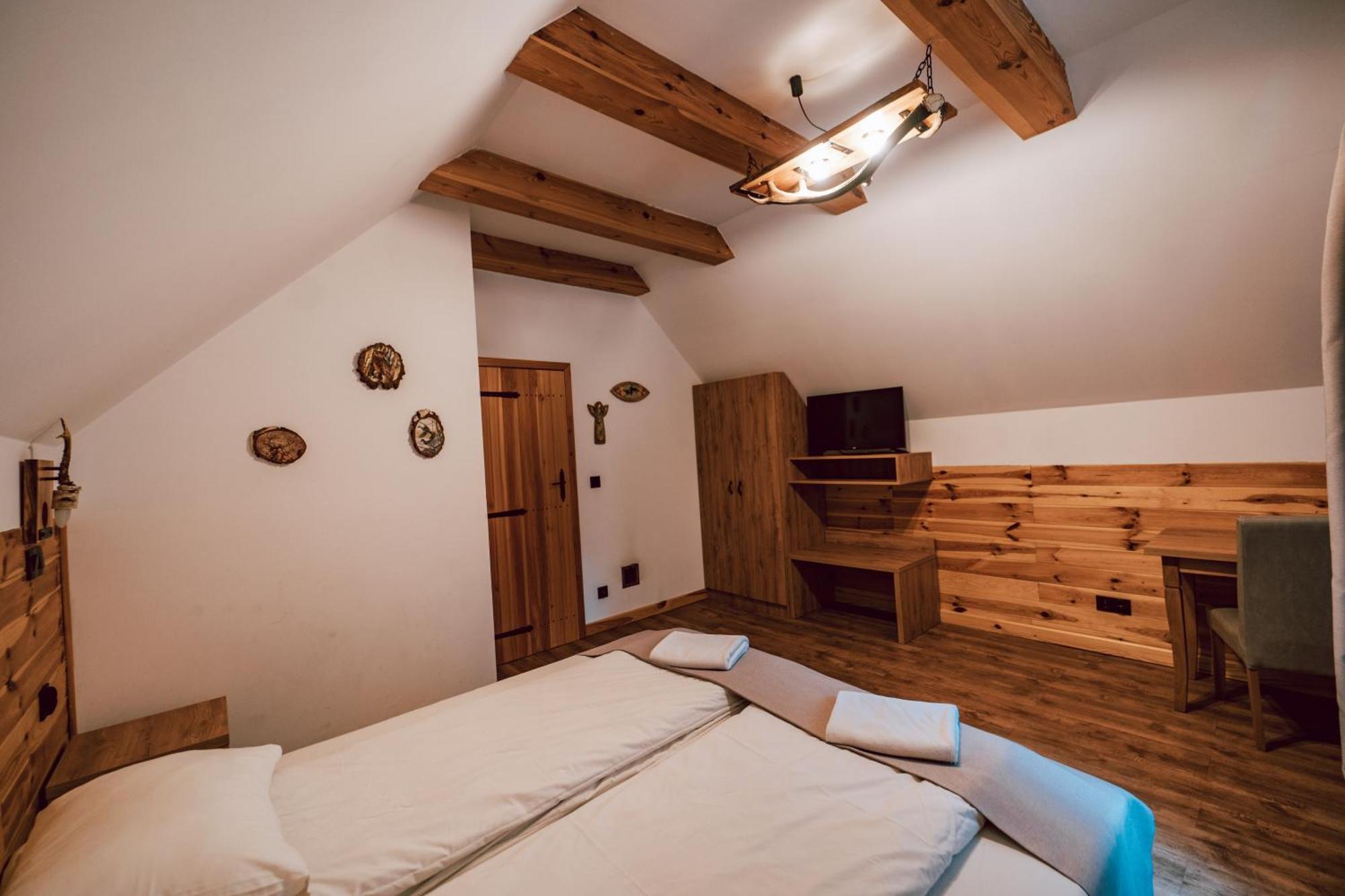 Dwor Wapowce Hotell Exteriör bild