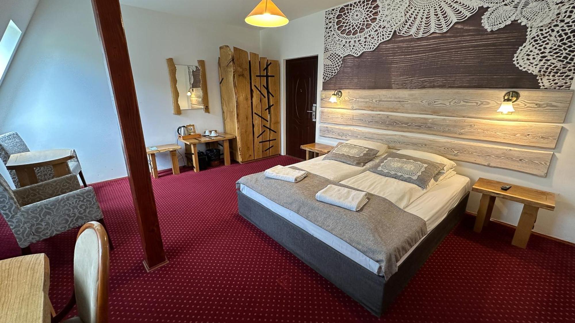 Dwor Wapowce Hotell Exteriör bild