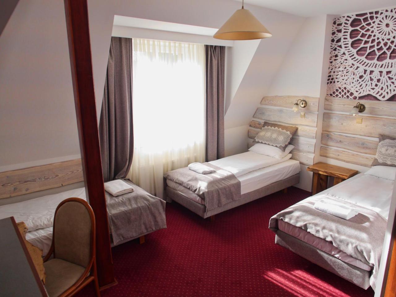 Dwor Wapowce Hotell Exteriör bild